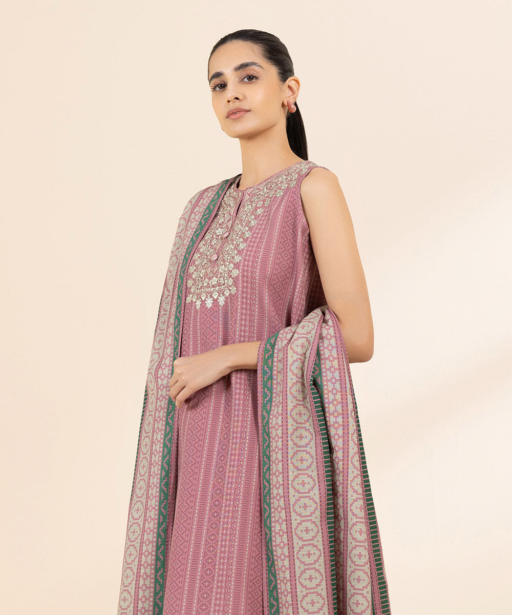 3 Piece - Embroidered Light Khaddar Suit