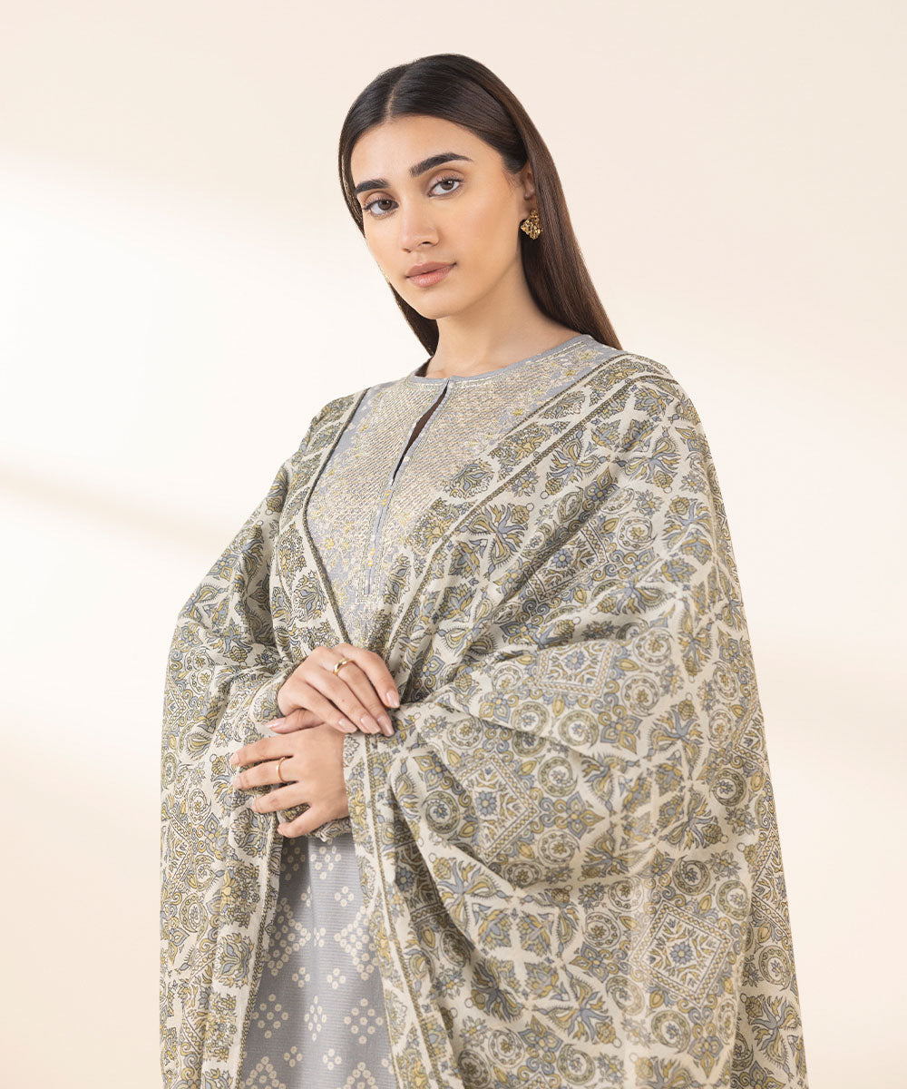 Women's Unstitched Zari Lawn Embroidered Grey 3 Piece Suit