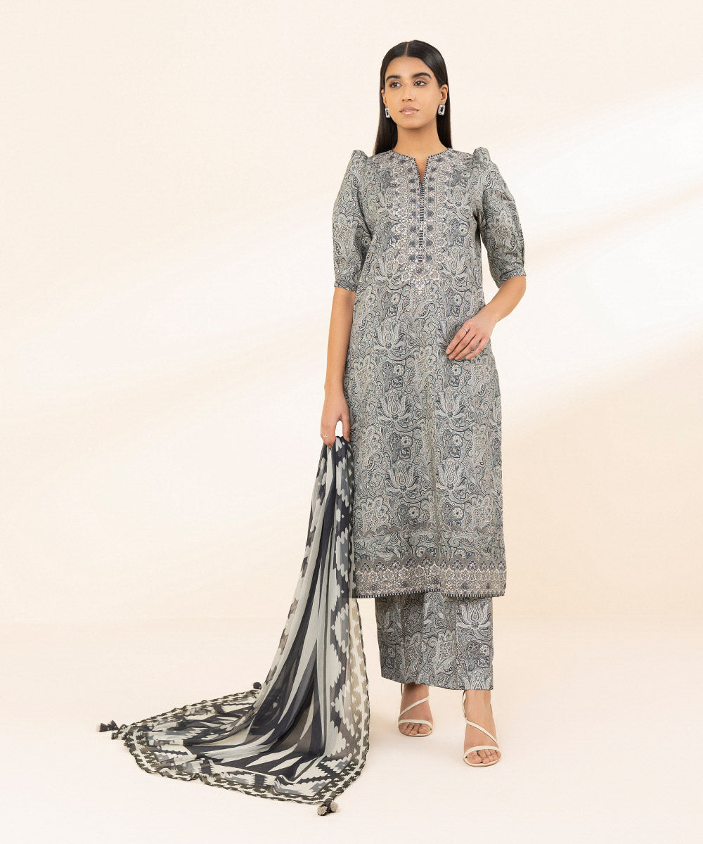 Unstitched Women's Embroidered Lawn Grey Three Piece Suit 