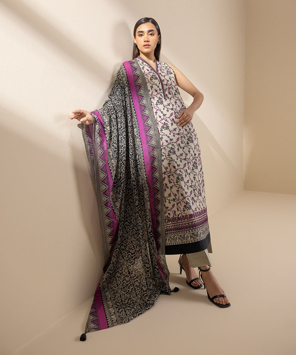 Unstitched Women's Off White Lawn Embroidered 3 Piece Suit