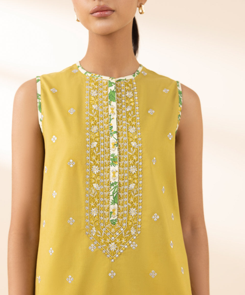 Women's Unstitched Textured Lawn Embroidered Yellow 3 Piece Suit