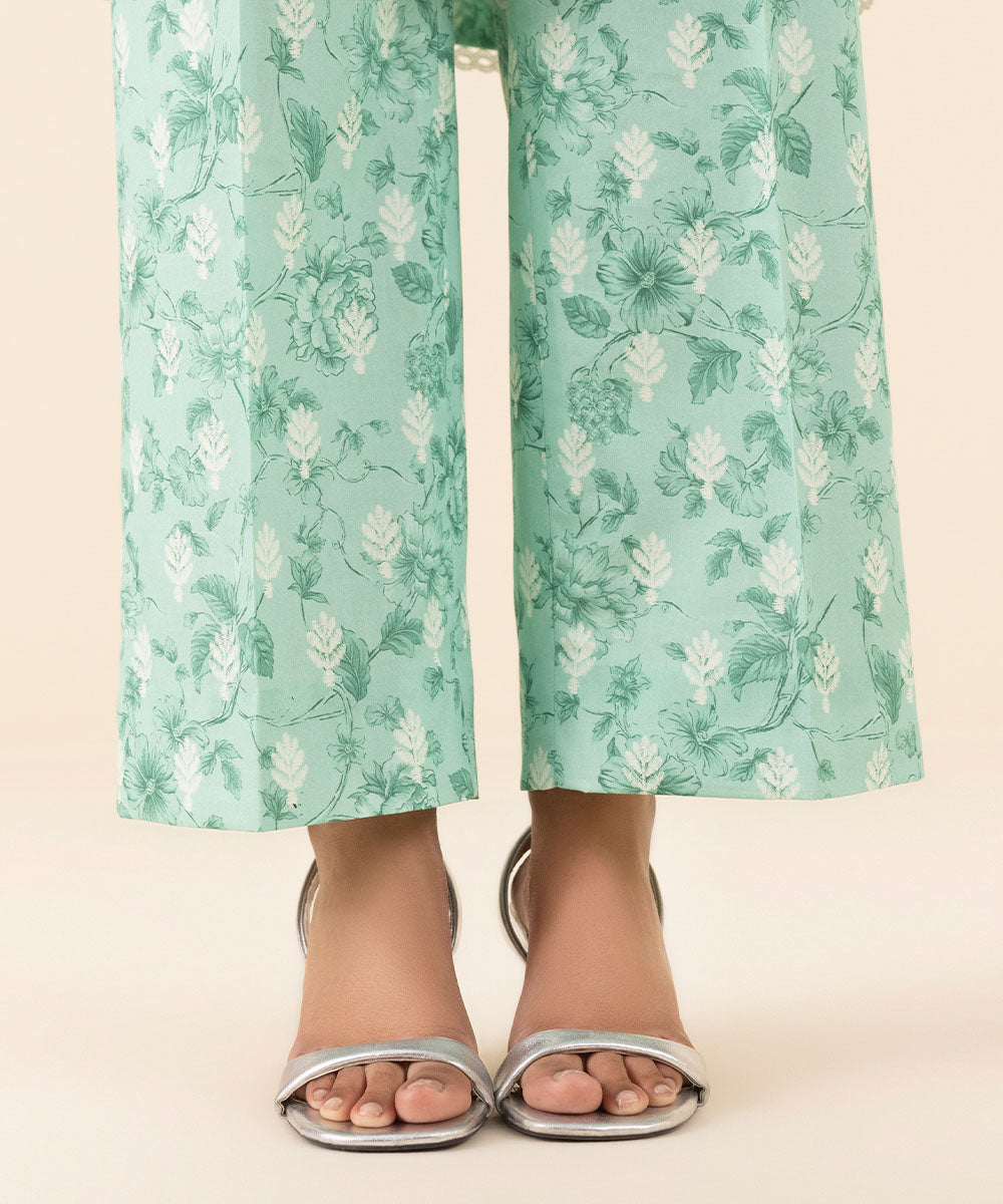 Unstitched Women's Green Lawn 3 Piece Suit