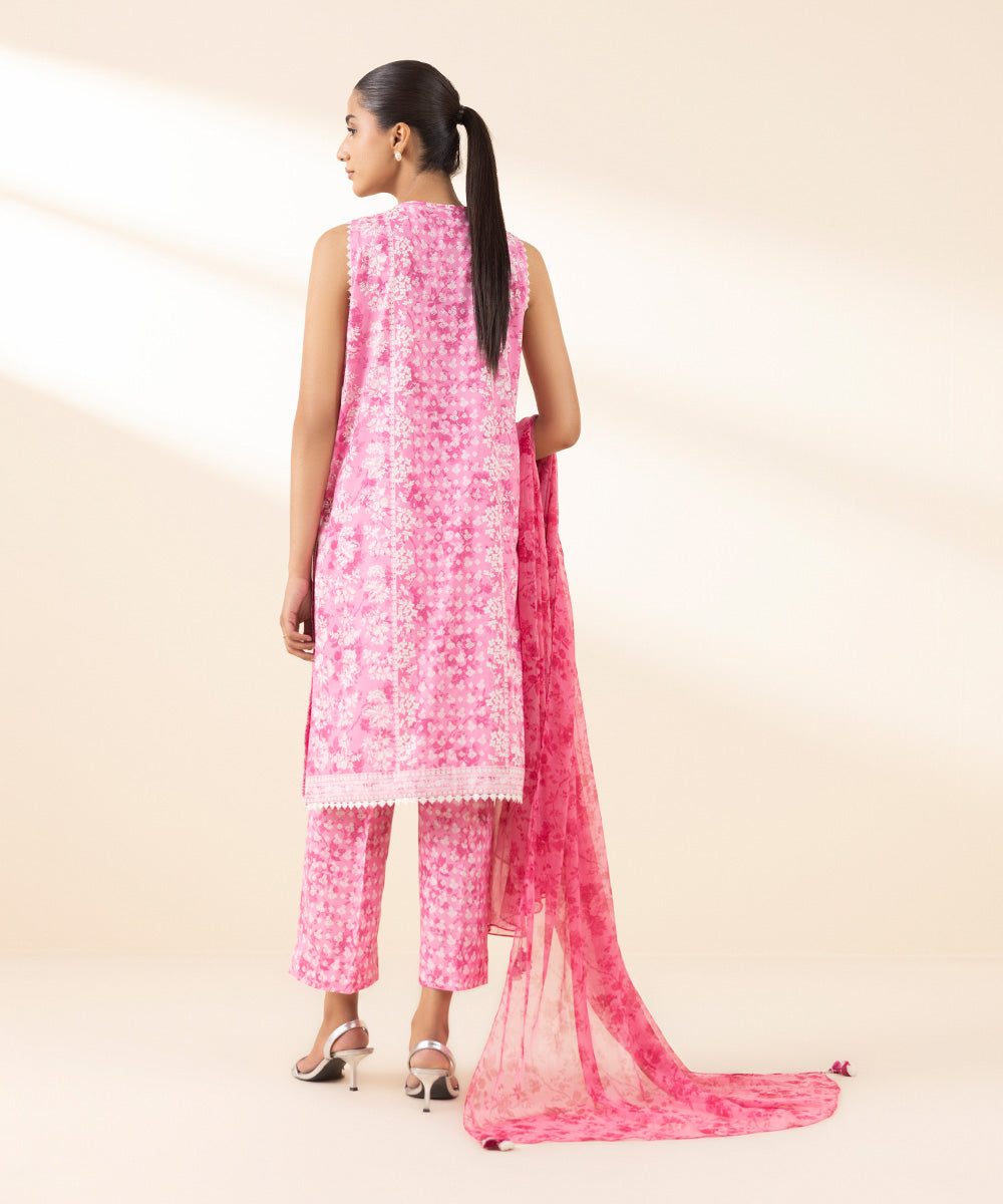 Unstitched Women's Pink Lawn Embroidered 3 Piece Suit 