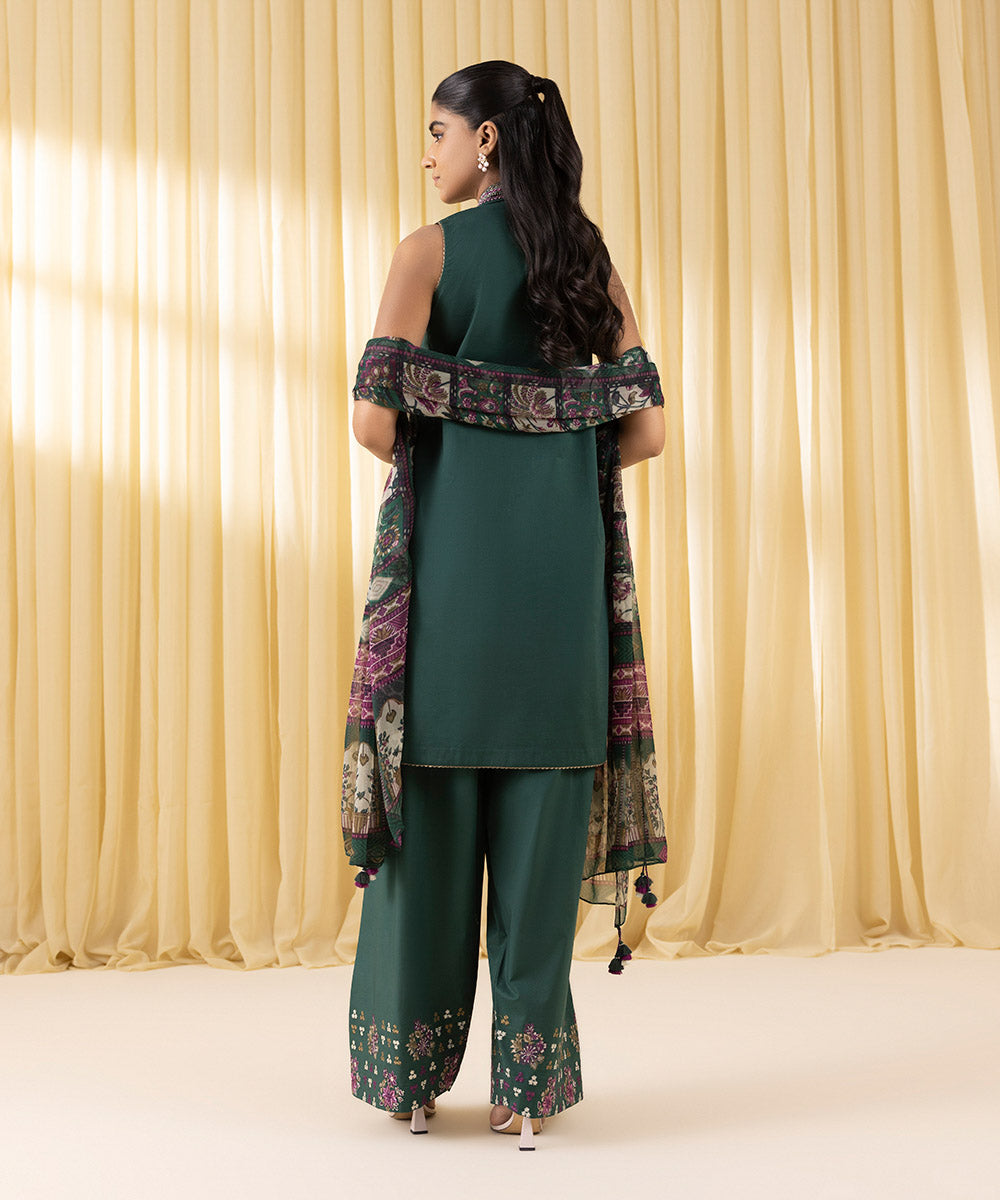 Unstitched Women's Green Textured Lawn 3 Piece Suit