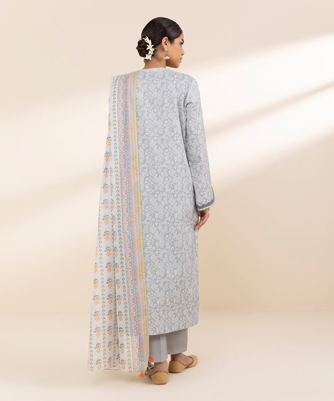 Women's Unstitched Lawn Printed Grey 3 Piece Suit
