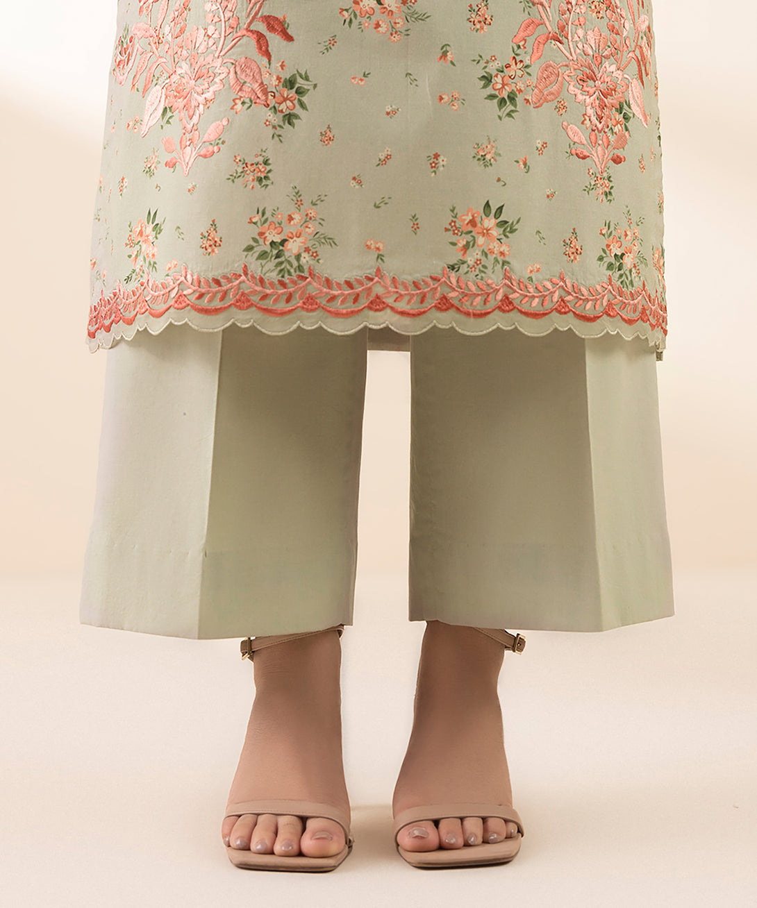 Women's Unstitched Lawn Embroidered Multi 3 Piece Suit