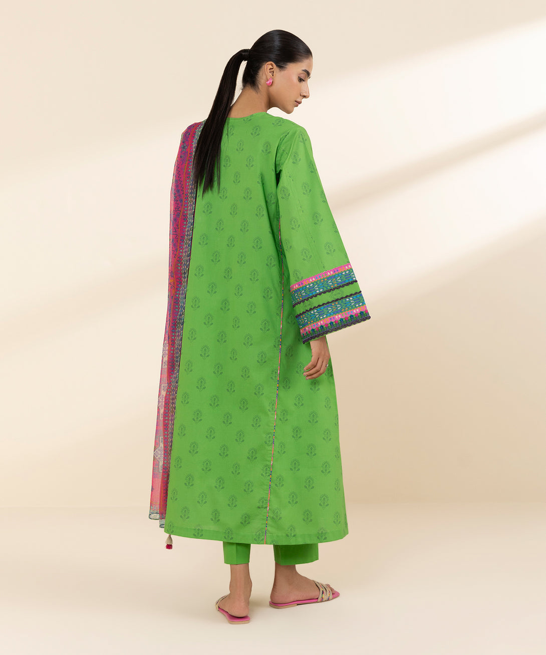 Women's Unstitched Lawn Embroidered Green 3 Piece Suit