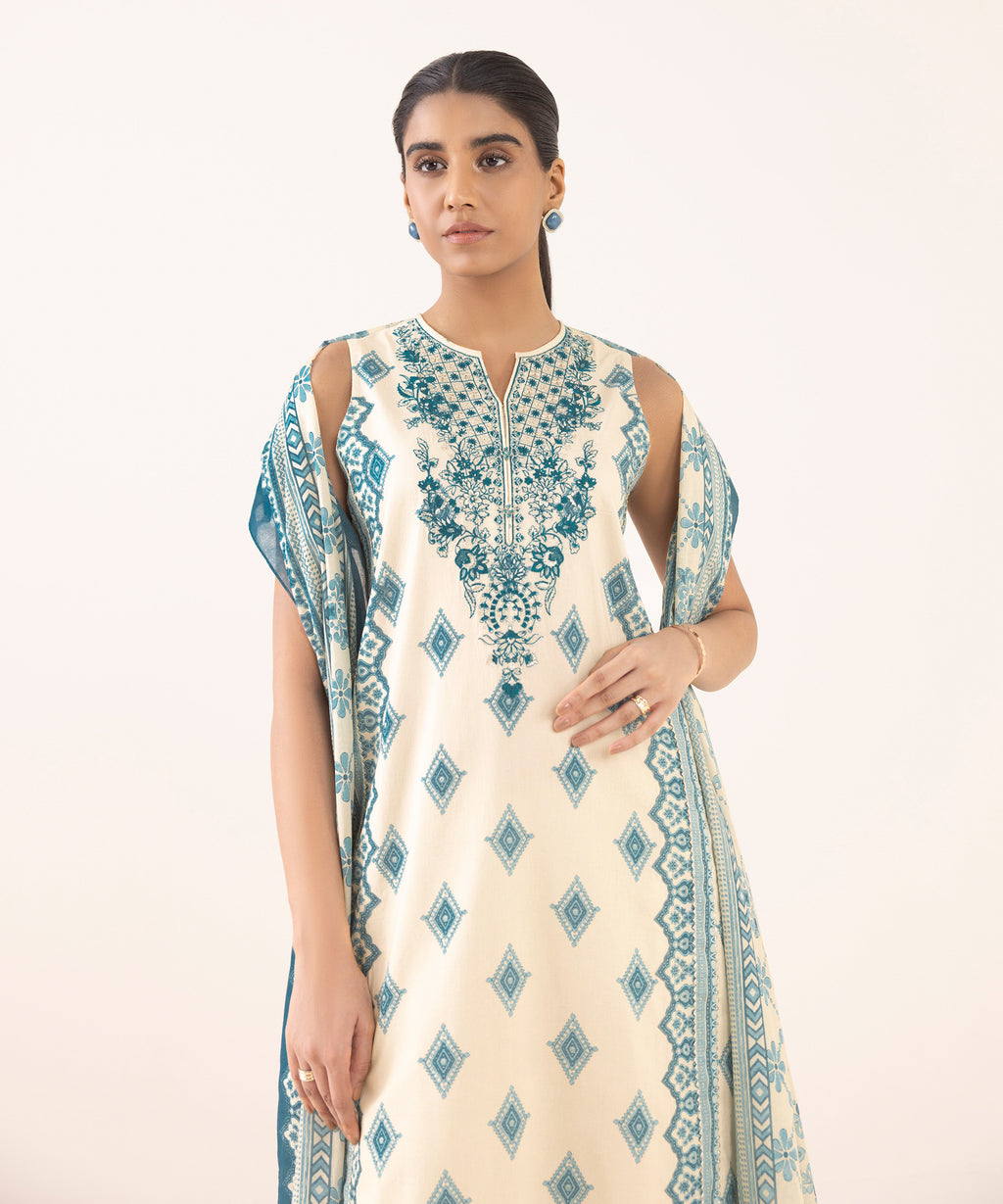 3 Piece - Embroidered Lawn Suit