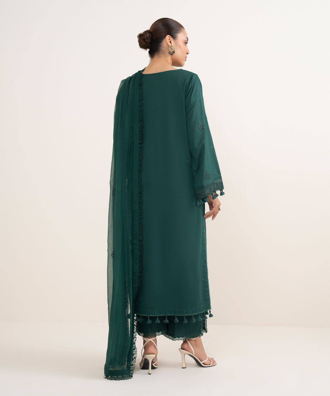 Women's Unstitched Lawn Embroidered Green 3 Piece Suit