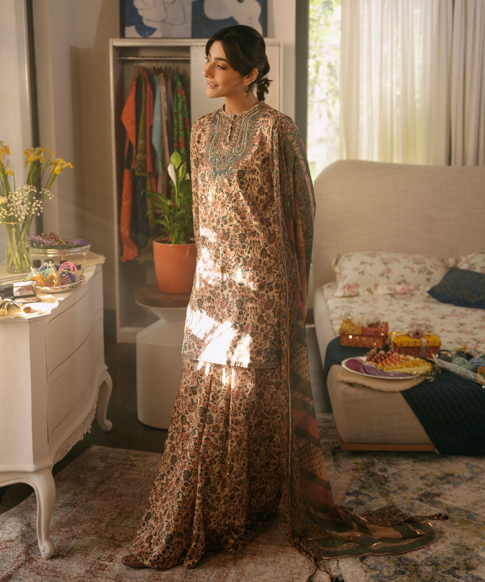 3 Piece - Embroidered Lawn Suit