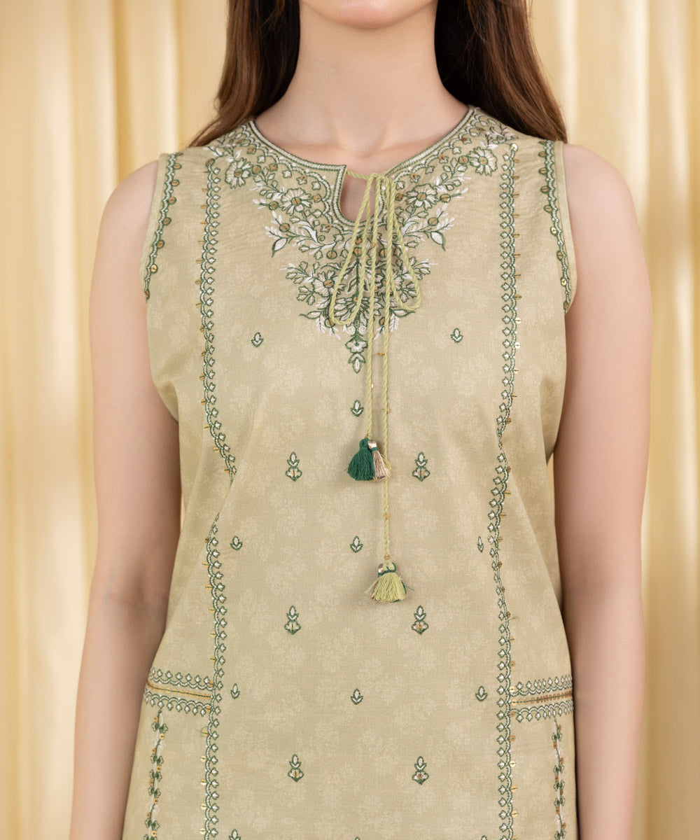 Unstitched Women's Green Lawn 3 Piece Suit