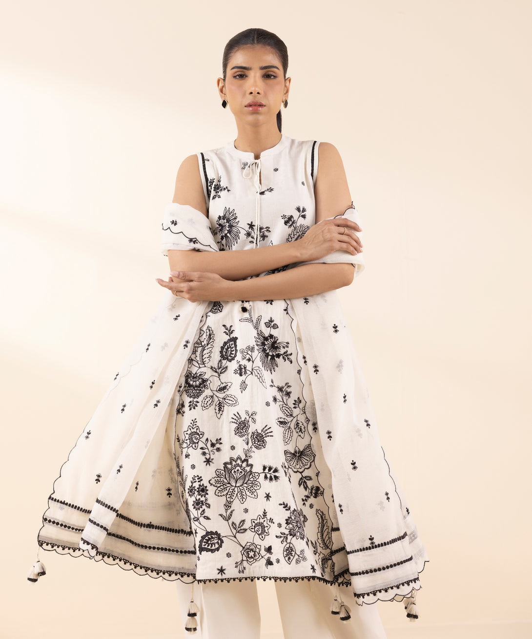 Women's Unstitched Cotton Jacquard Embroidered Off White 3 Piece Suit