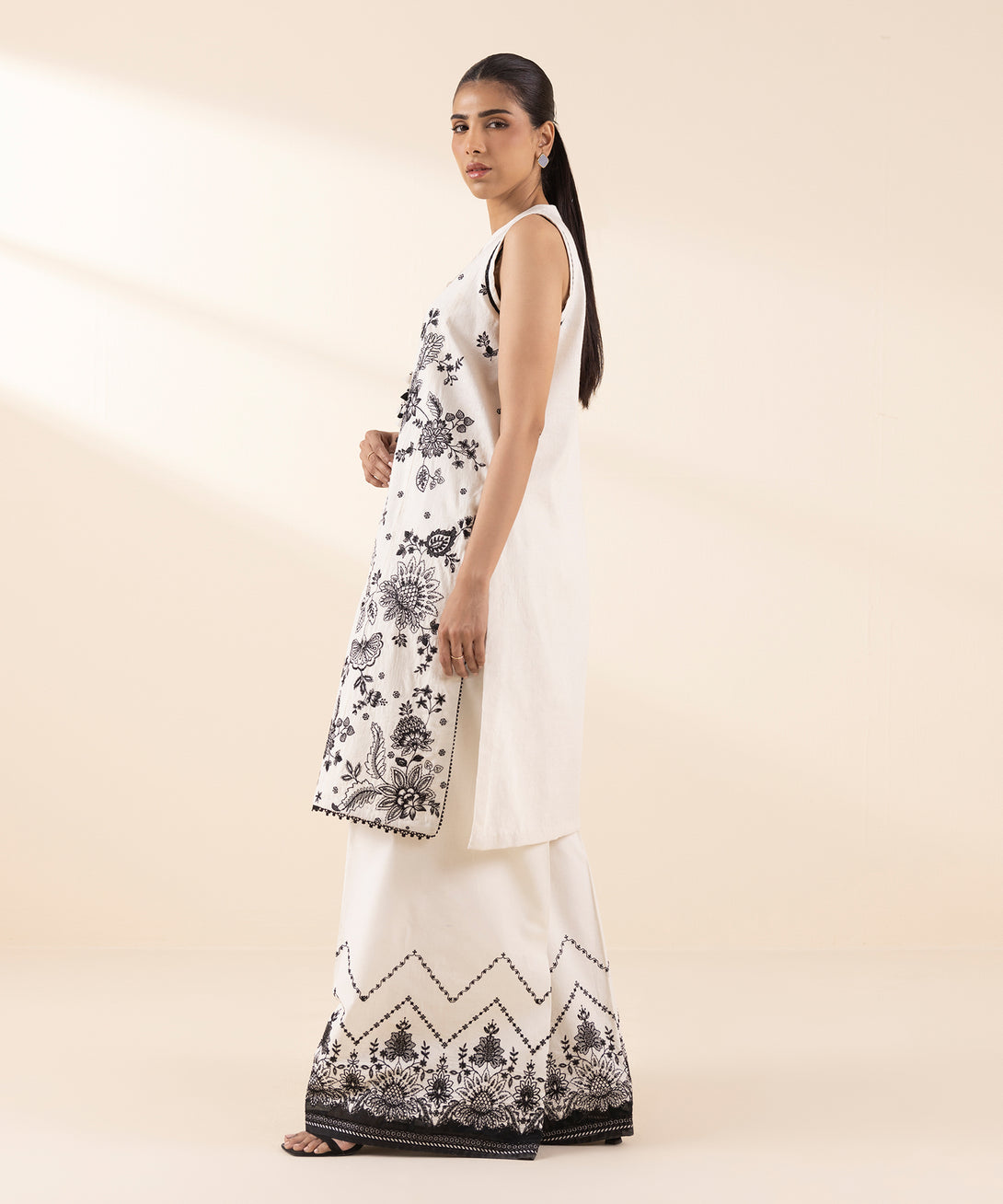 Women's Unstitched Cotton Jacquard Embroidered Off White 3 Piece Suit