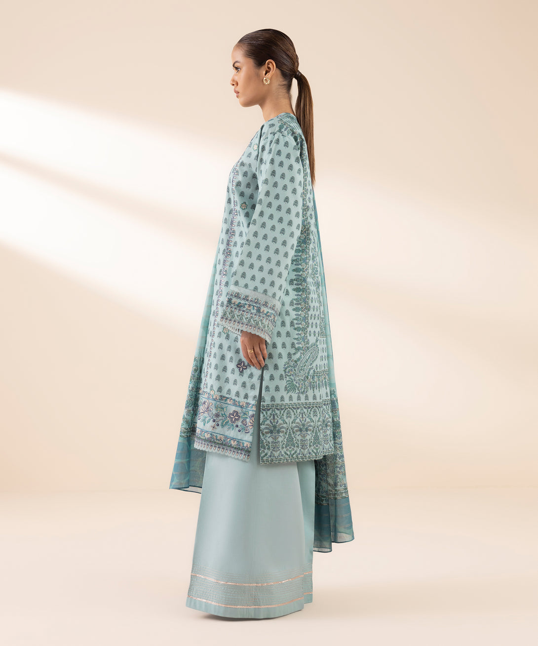 Women's Unstitched Zari Lawn Embroidered Blue 3 Piece Suit