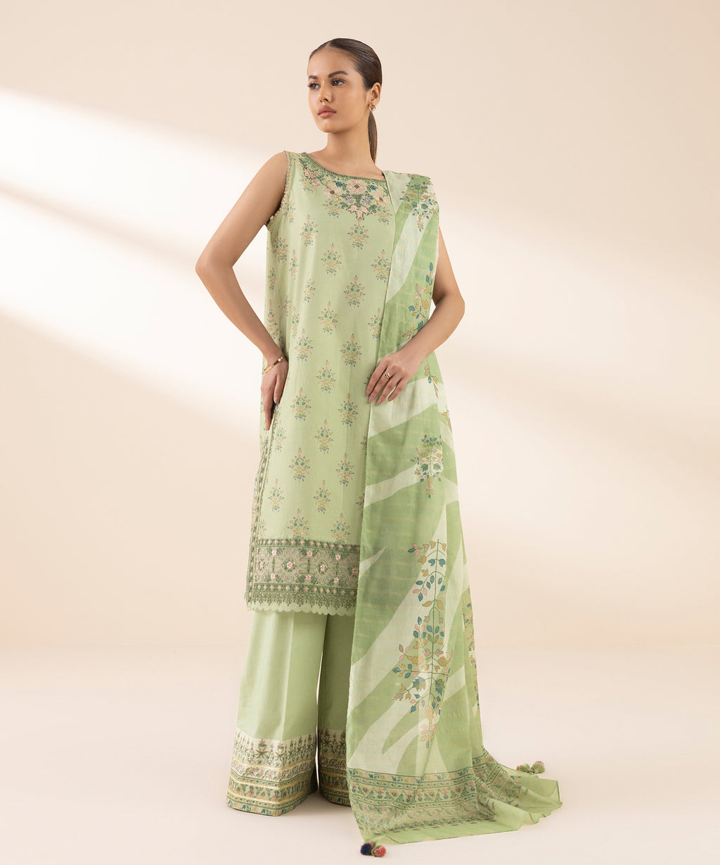 Women's Unstitched Zari Lawn Embroidered Green 3 Piece Suit