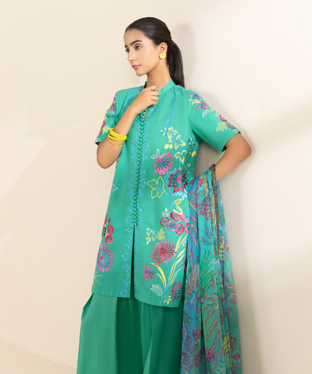 Women's Unstitched Lawn Embroidered Green 3 Piece Suit