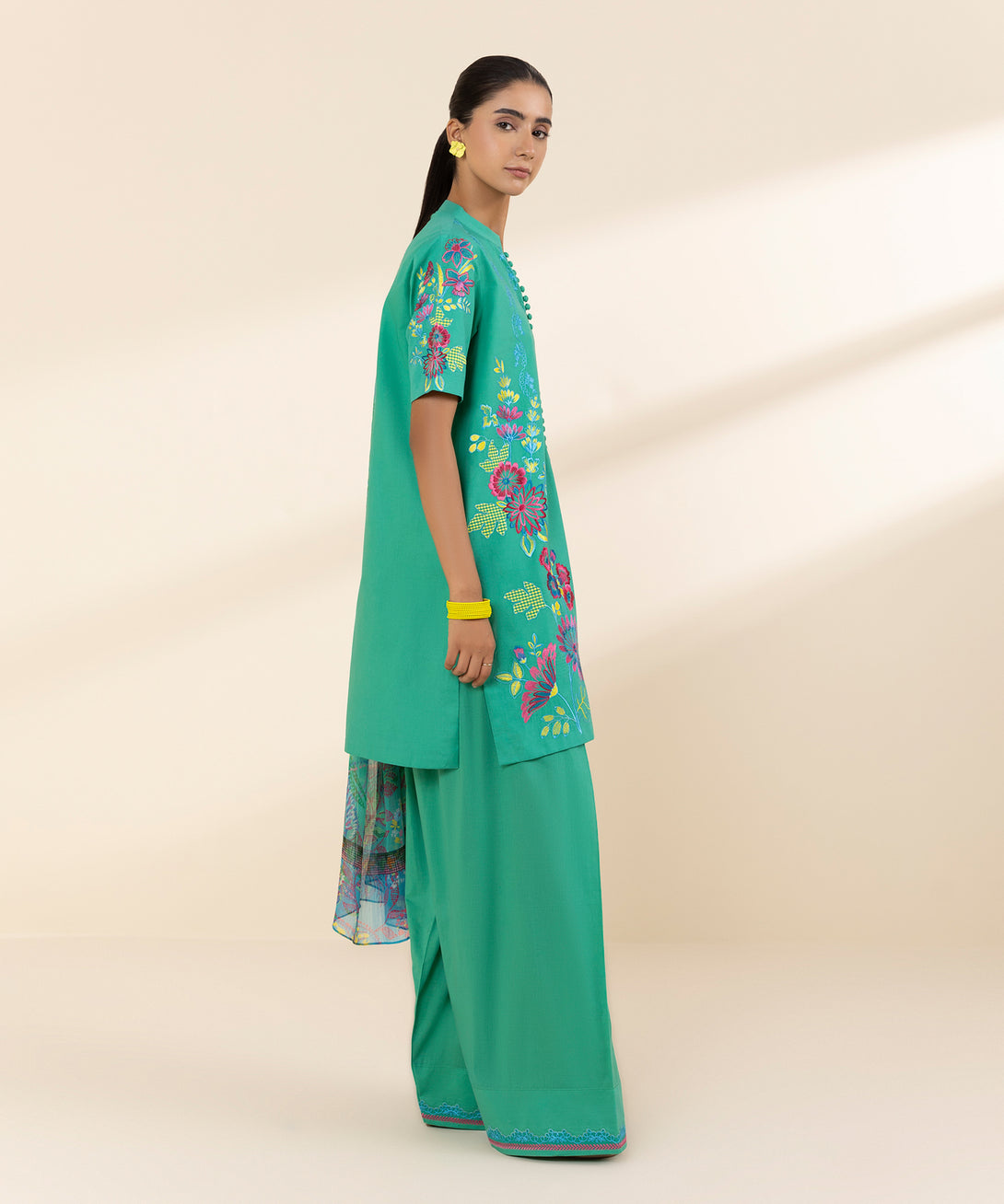 Women's Unstitched Lawn Embroidered Green 3 Piece Suit