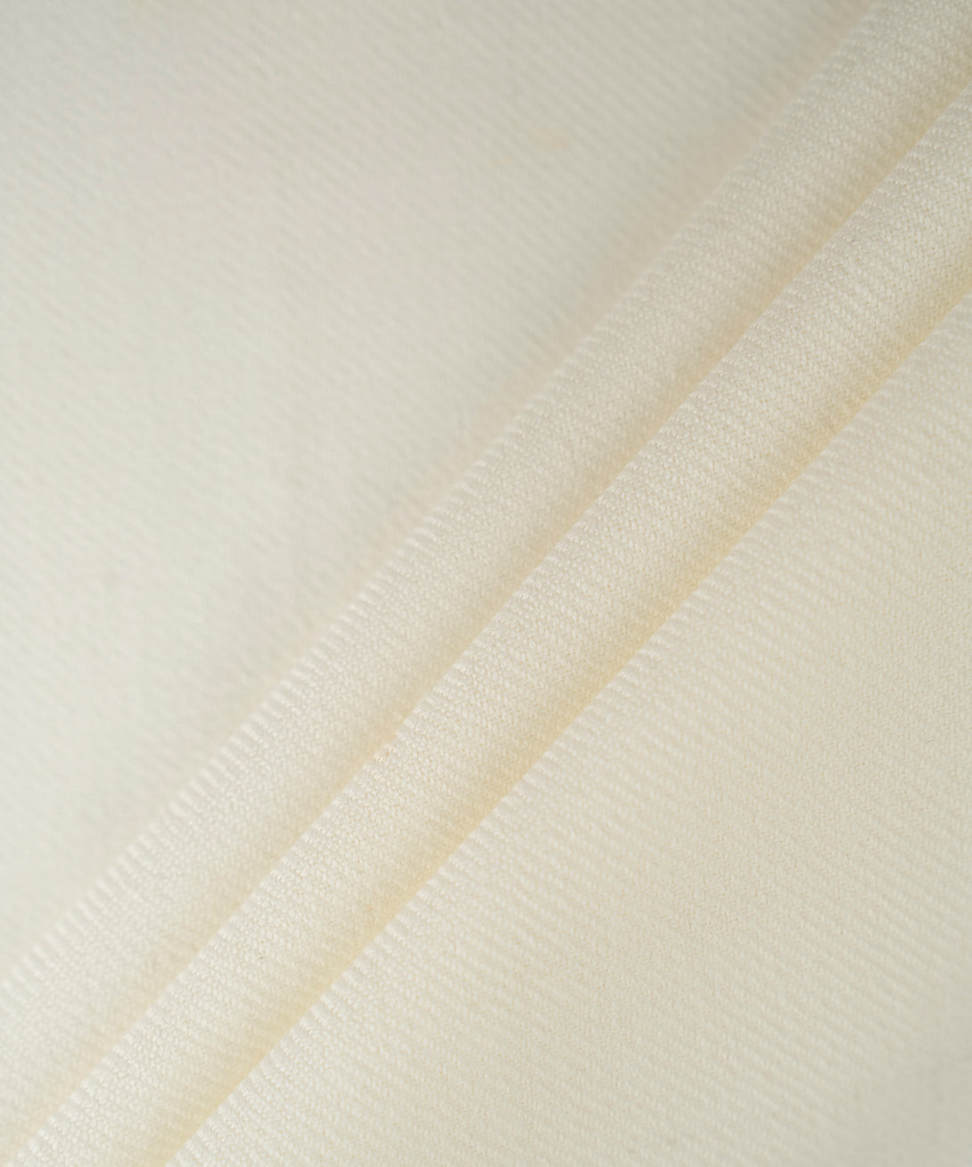 Men Unstitched Wool Blend Off-White Full Suit Fabric