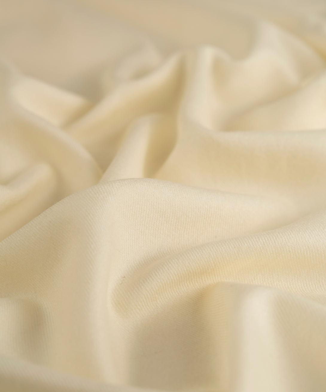 Men Unstitched Wool Blend Off-White Full Suit Fabric
