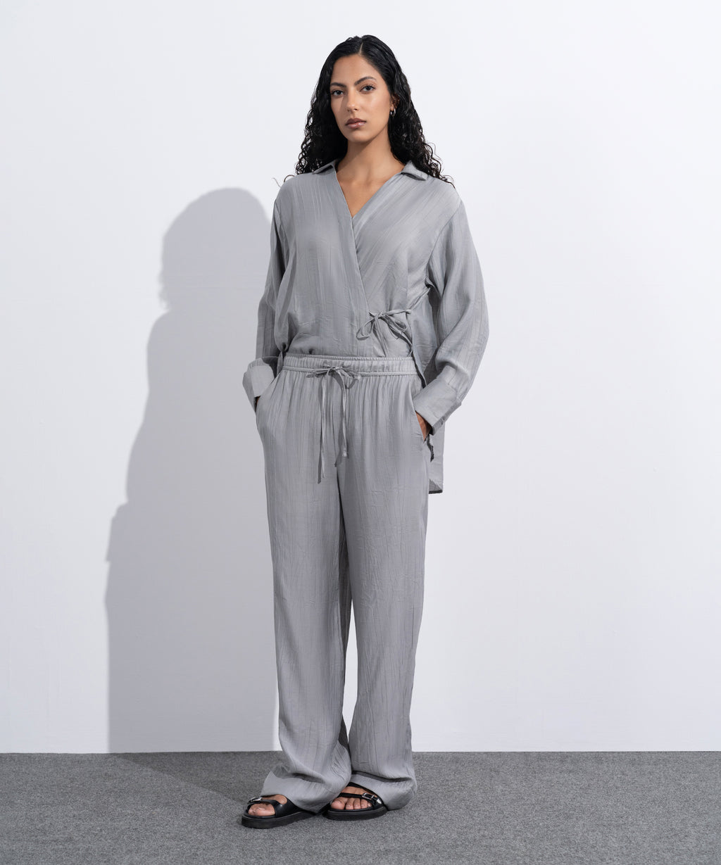 Women's Western Wear Grey Pull-On Trouser In Textured Fabric