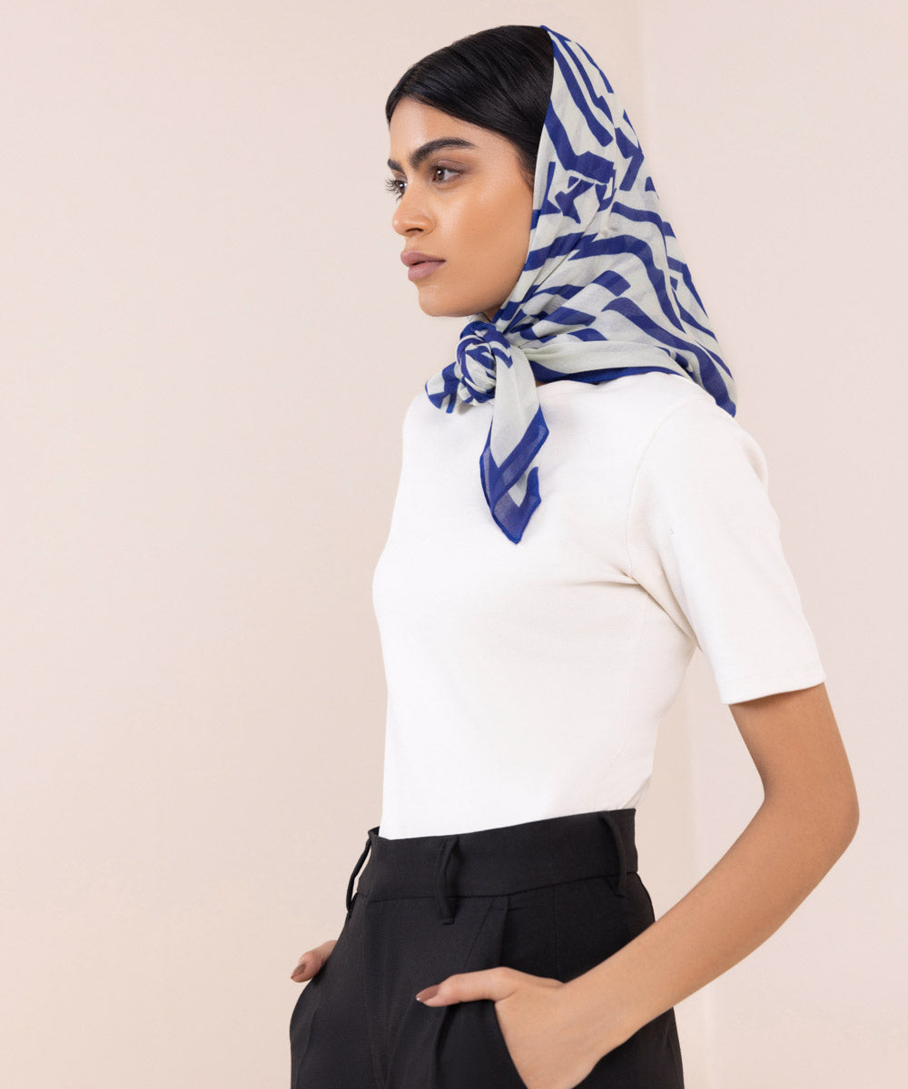 Women's Lightweight Printed Blue & White Viscose Scarf