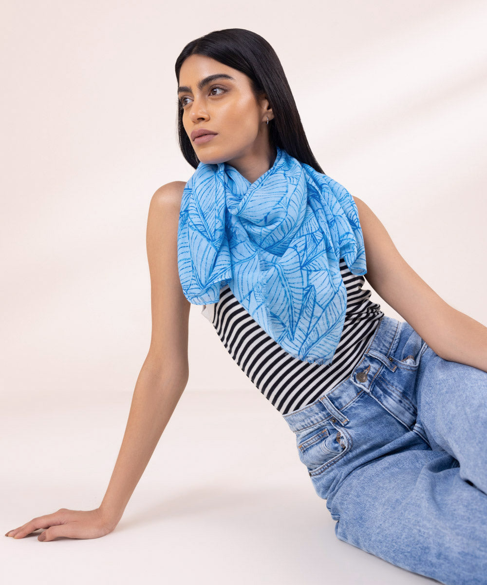 Women's Lightweight Printed Sky Blue Polyester Scarf