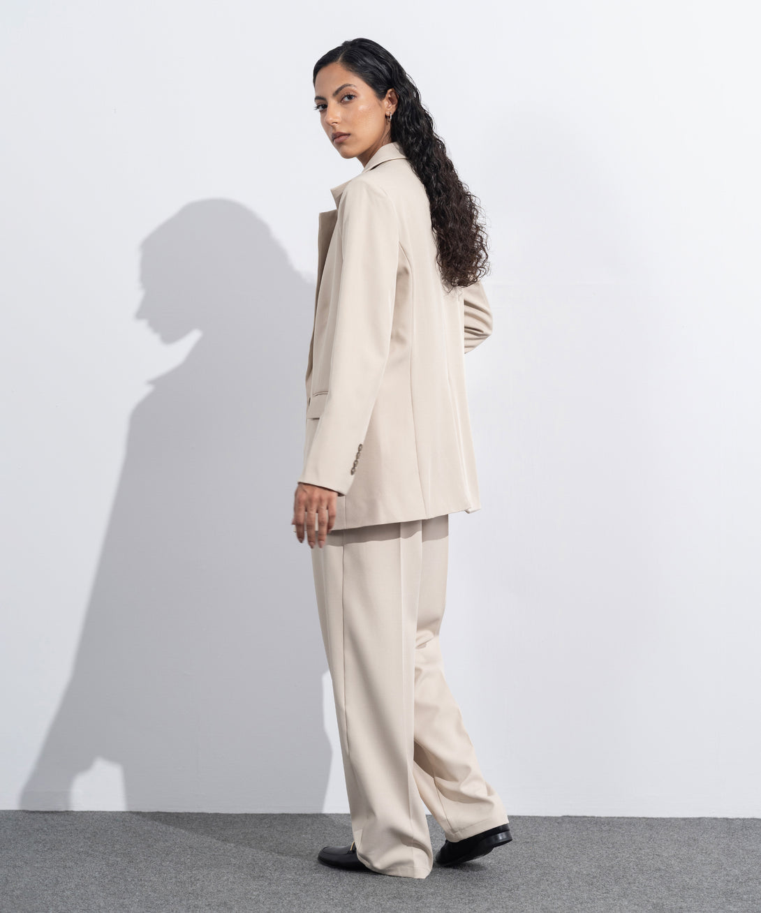 Women's Western Wear Beige Loose-Fit Tailored Blazer