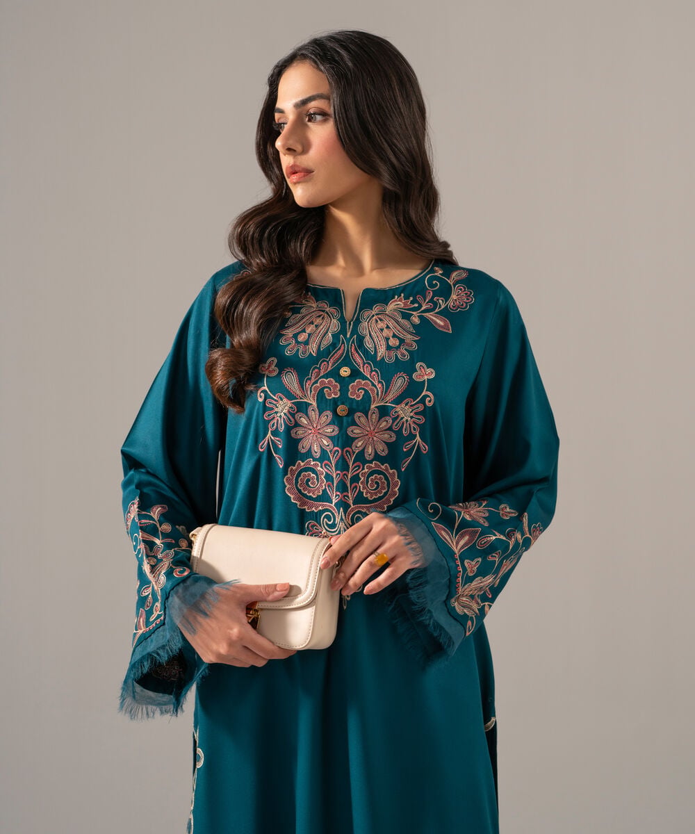 Women's RTW Bedford Solid Embroidered Teal Straight Shirt