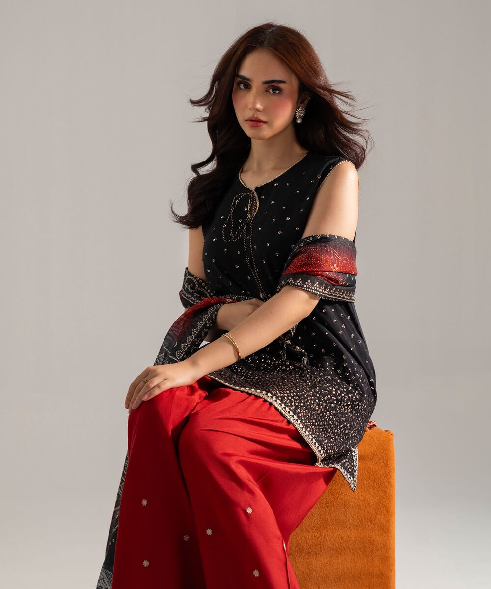 Women's RTW Solid Embroidered Black Plain Silk 3 Piece Suit
