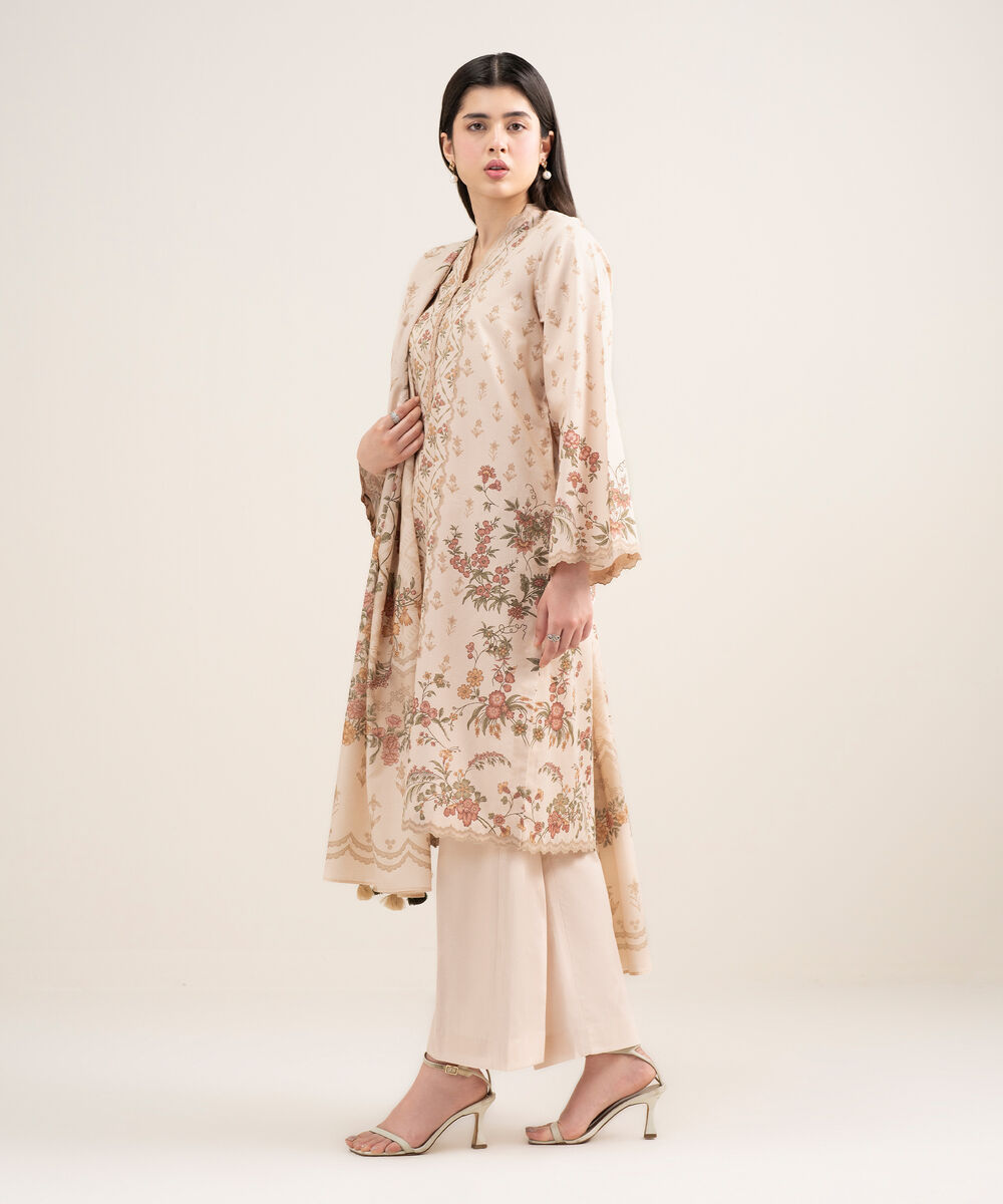 Women's Unstitched Zari Lawn Printed Pink 3 Piece Suit