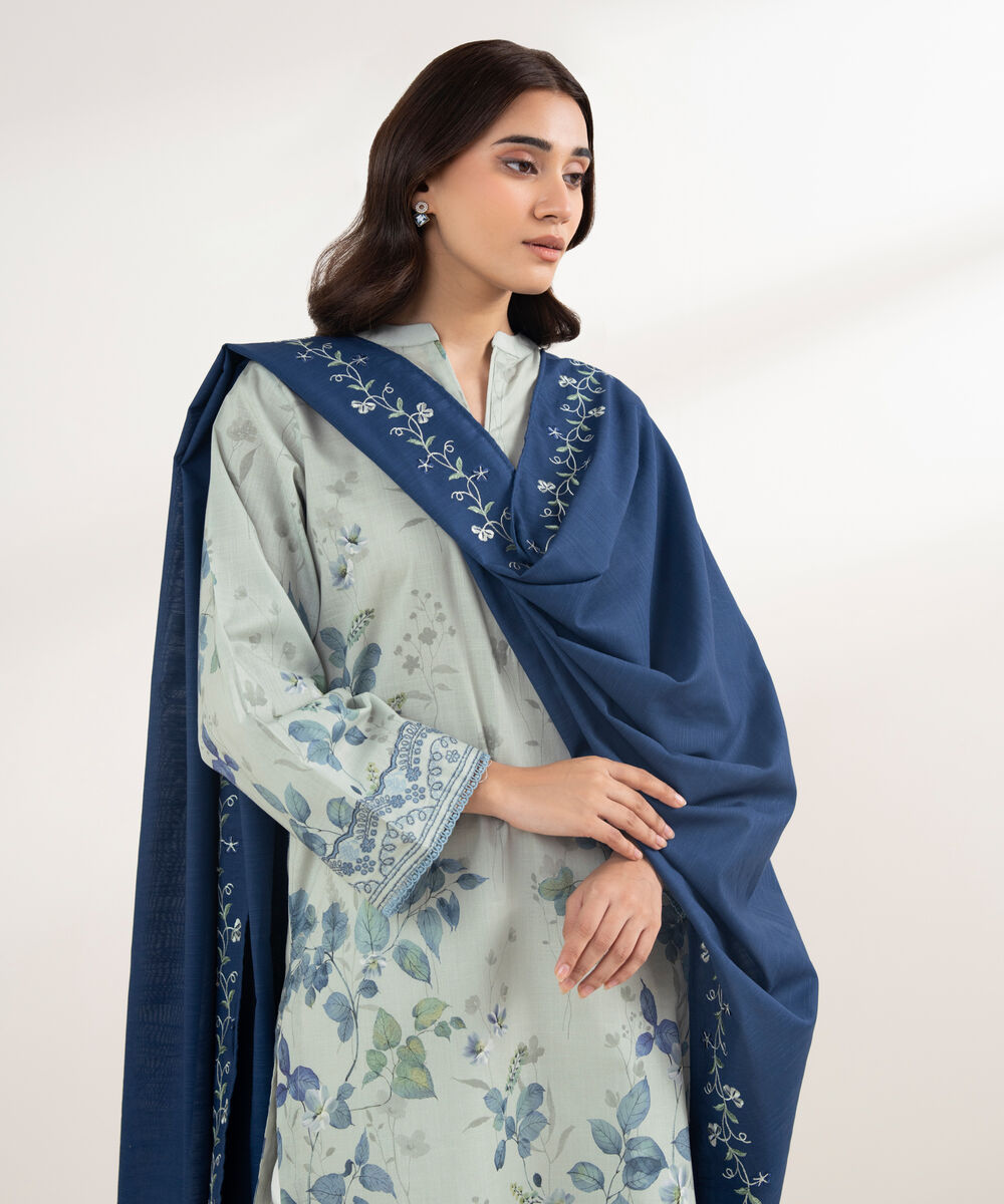 Women's RTW Cross Hatch Embroidered Blue 2 Piece Suit