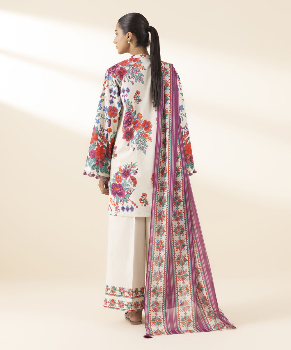 Unstitched Women's Multi Lawn 3 Piece Suit