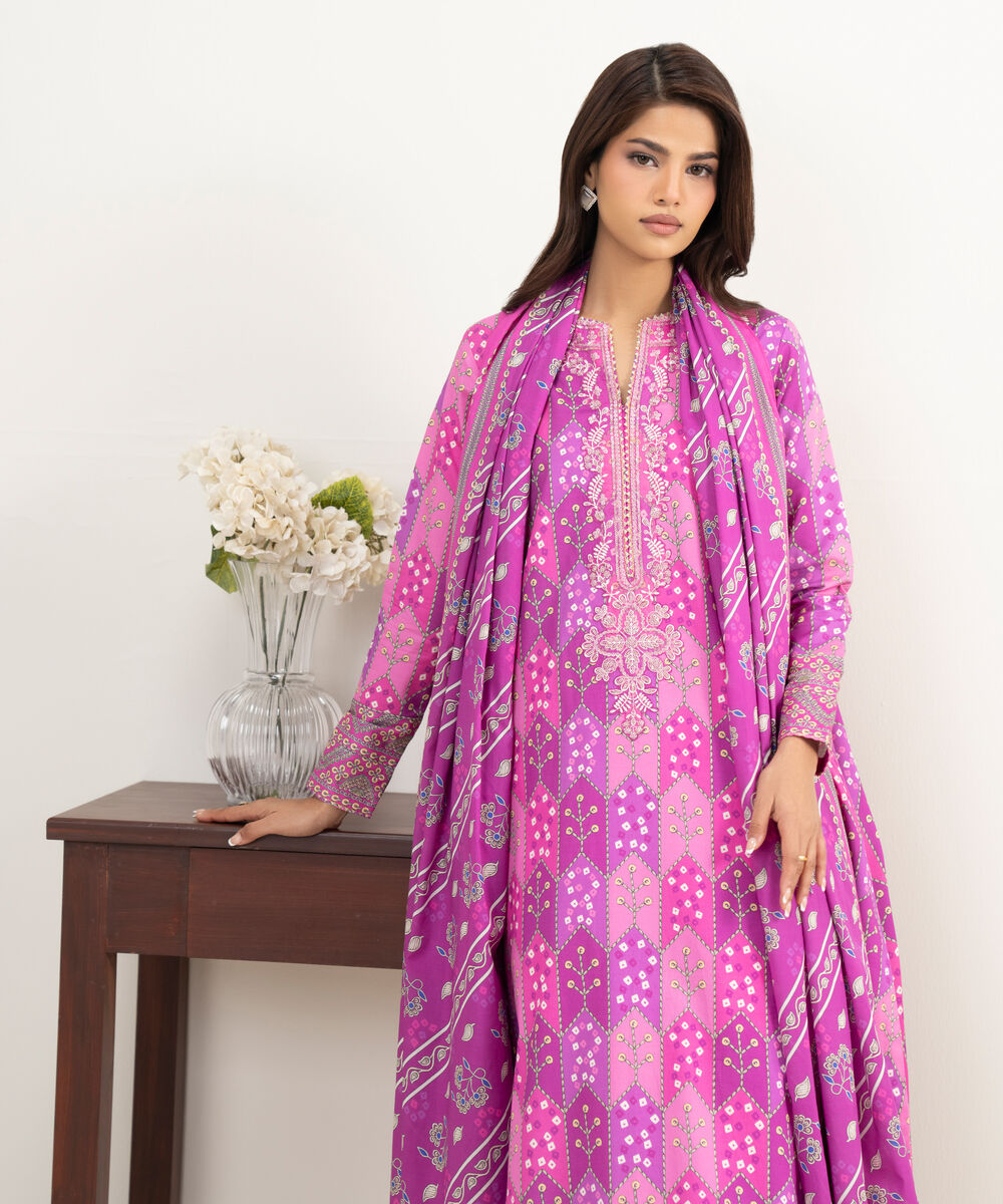 Women's Unstitched Lawn Pink Embroidered 3 Piece Suit
