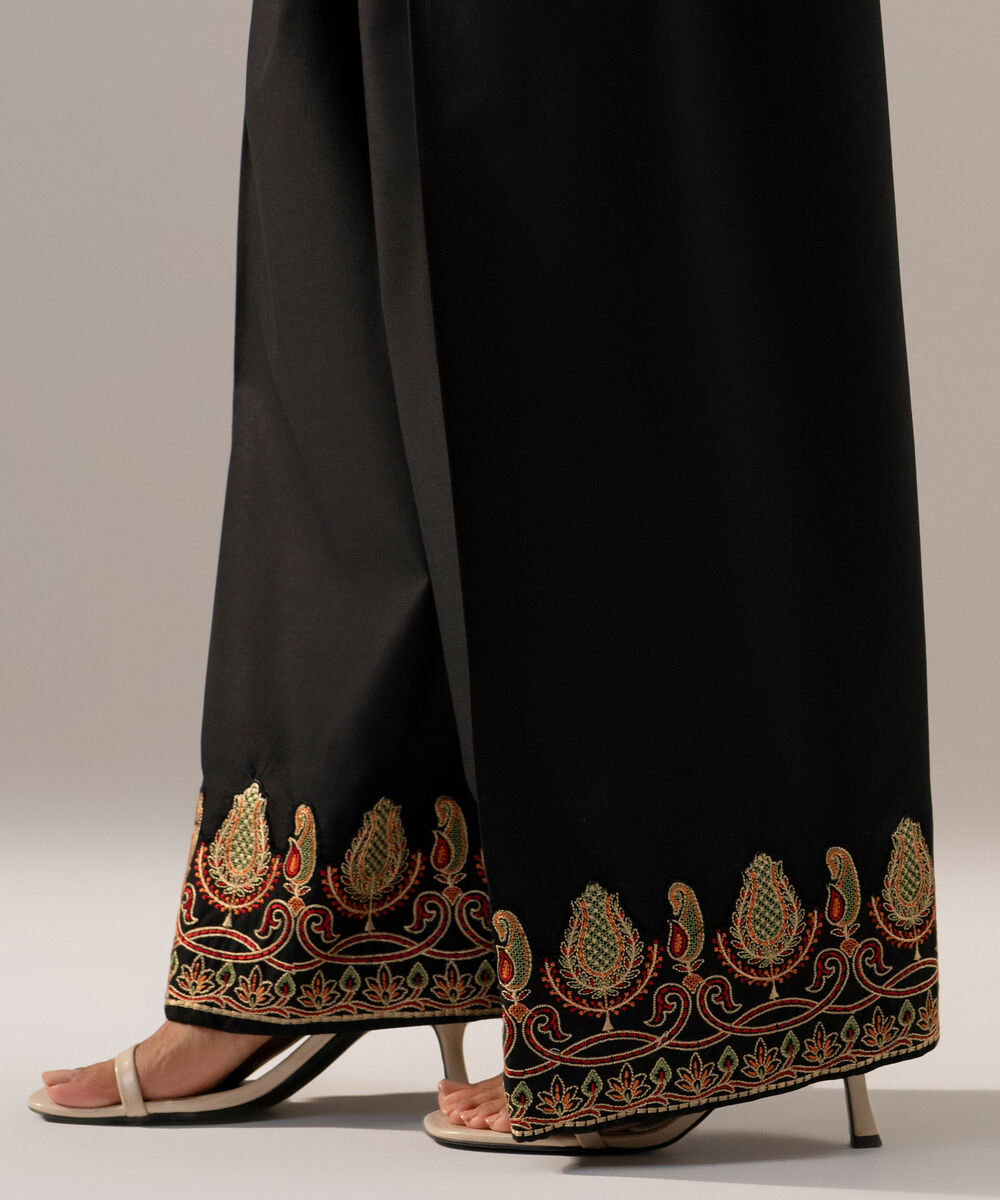 Women's RTW Cambric Solid Black Culotte
