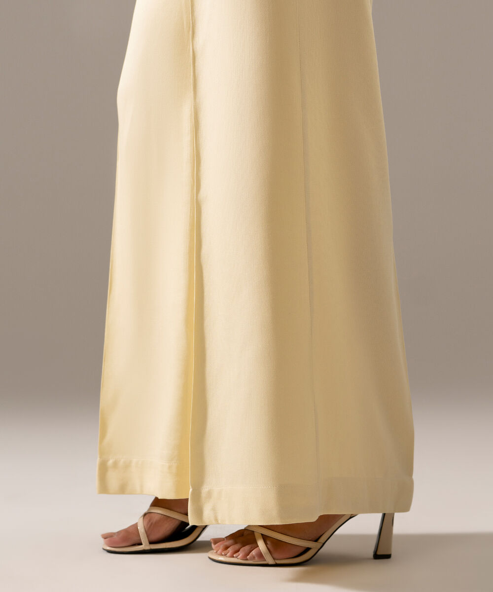 Women's RTW Bedford Solid Off White Flared Pants
