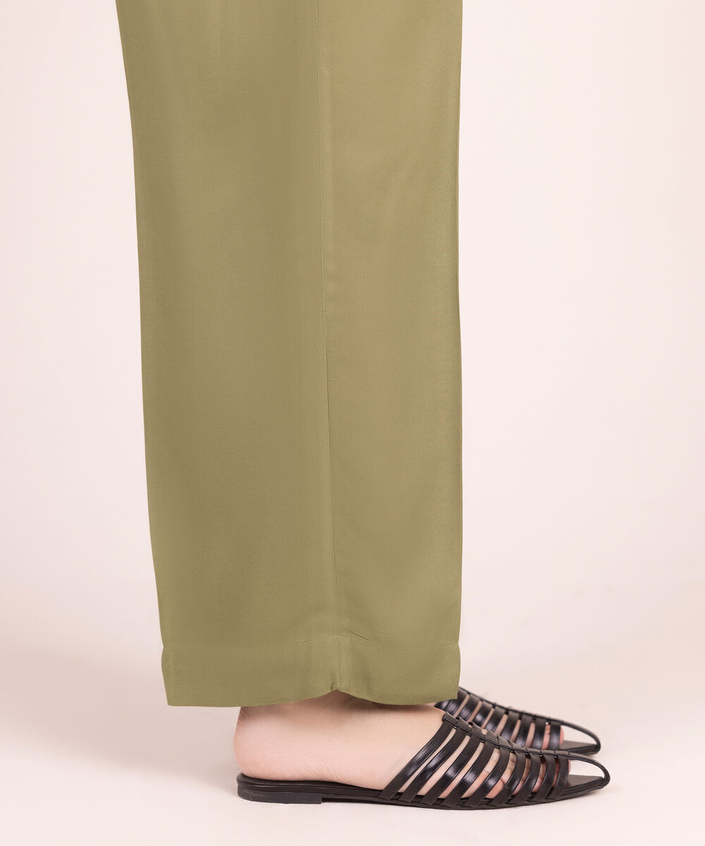 Women's RTW Bedford Solid Green Straight Pants