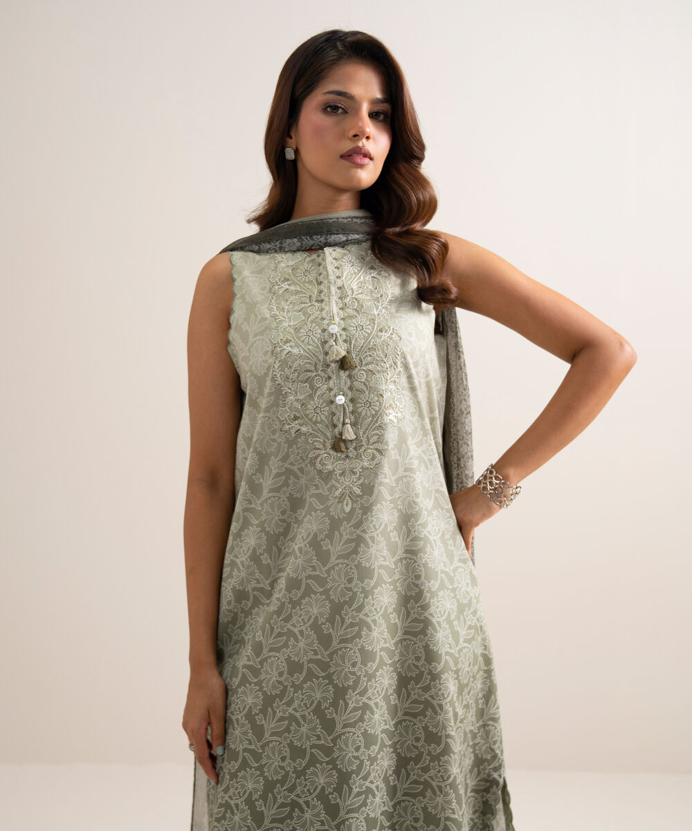 Women's Unstitched Lawn Embroidered Green 3 Piece Suit
