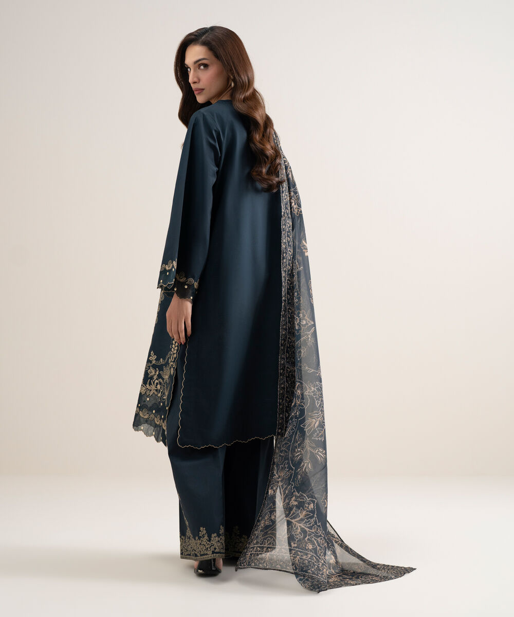 Women's Unstitched Slub Lawn Embroidered Black 3 Piece Suit