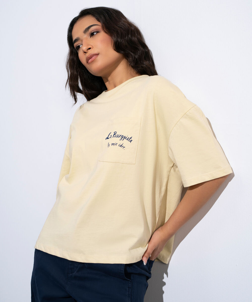 Women's Off-White Loose-Fit Graphic T-Shirt With Pocket