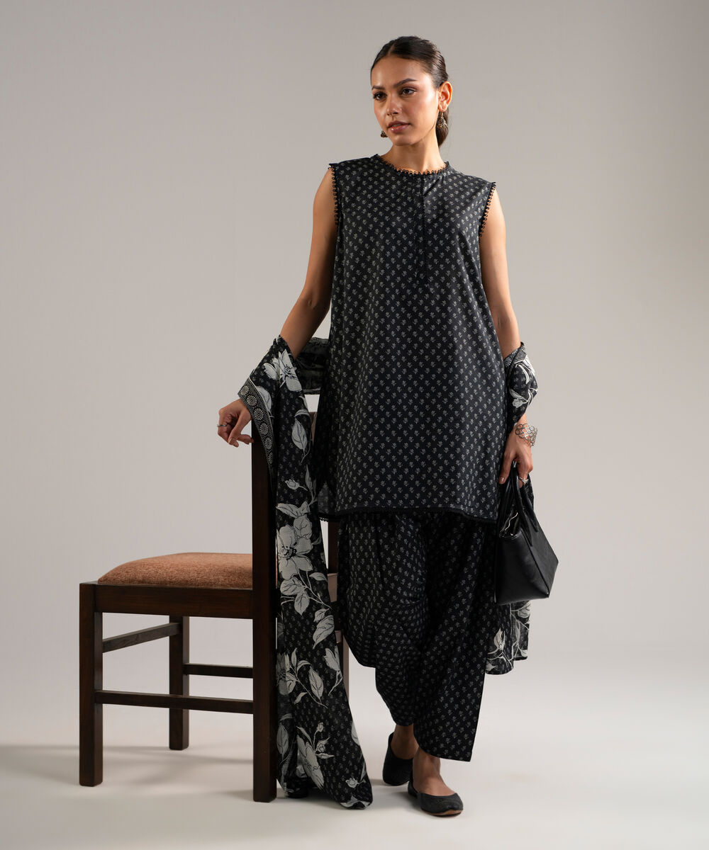 Women's RTW Slub Lawn Printed Black 3 Piece Suit