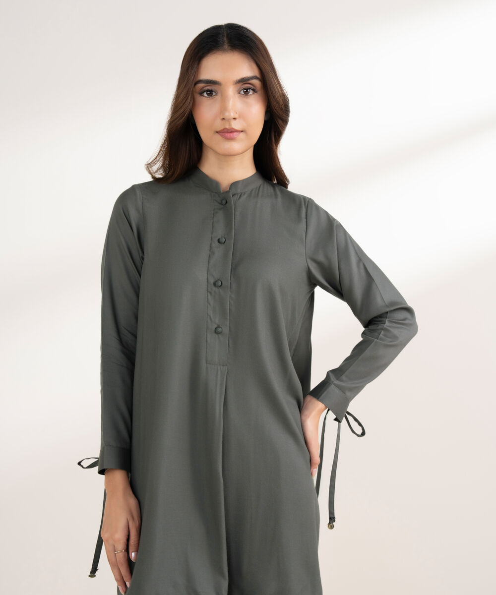 Women's RTW Bedford Solid Button Down Grey Shirt