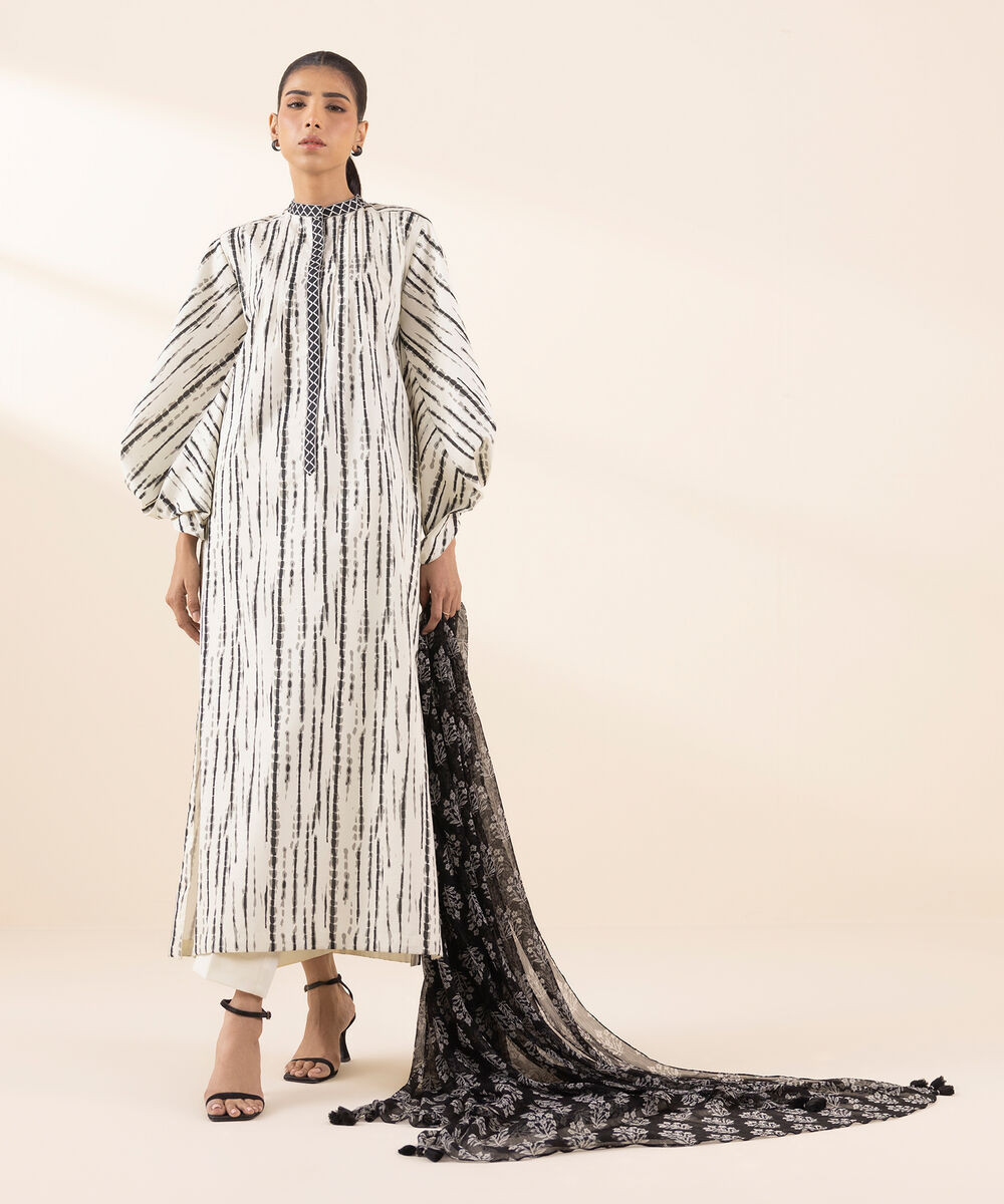 Women's Unstitched Lawn Printed Off White 3 Piece Suit