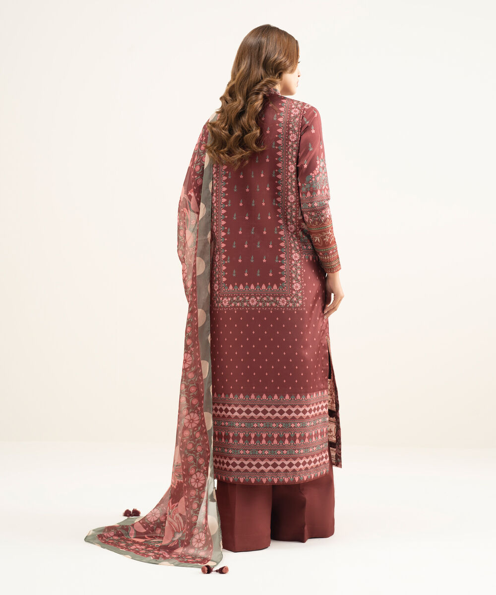 Women's Unstitched Blended Grip Silk Red Embroidered 3 Piece Suit