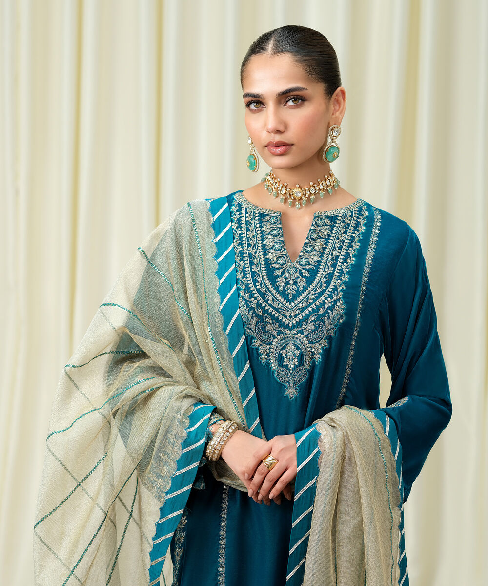 Women's Unstitched Velvet Embroidered Green 3 Piece Suit