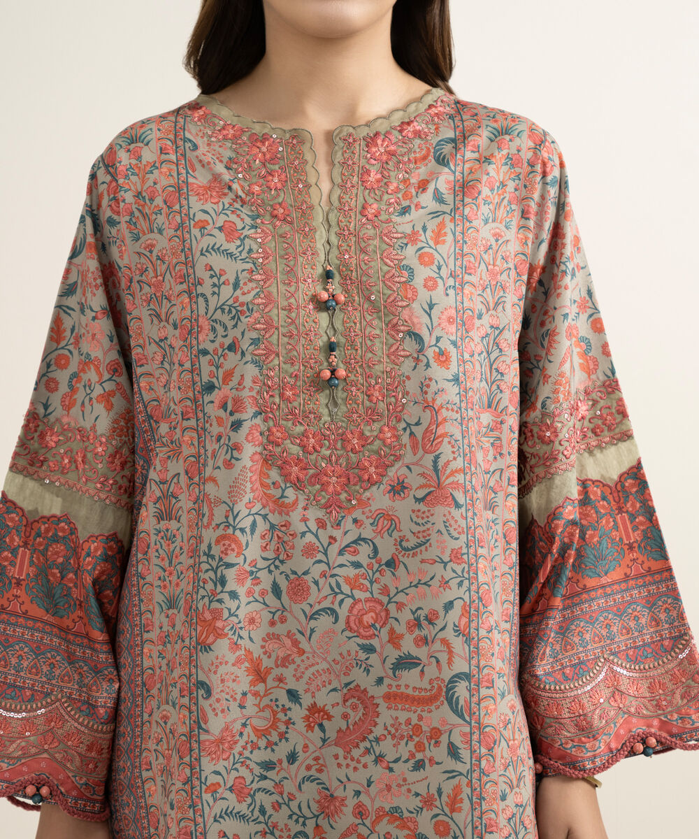 Women's Unstitched Blended Grip Silk Embroidered Multi 3 Piece Suit