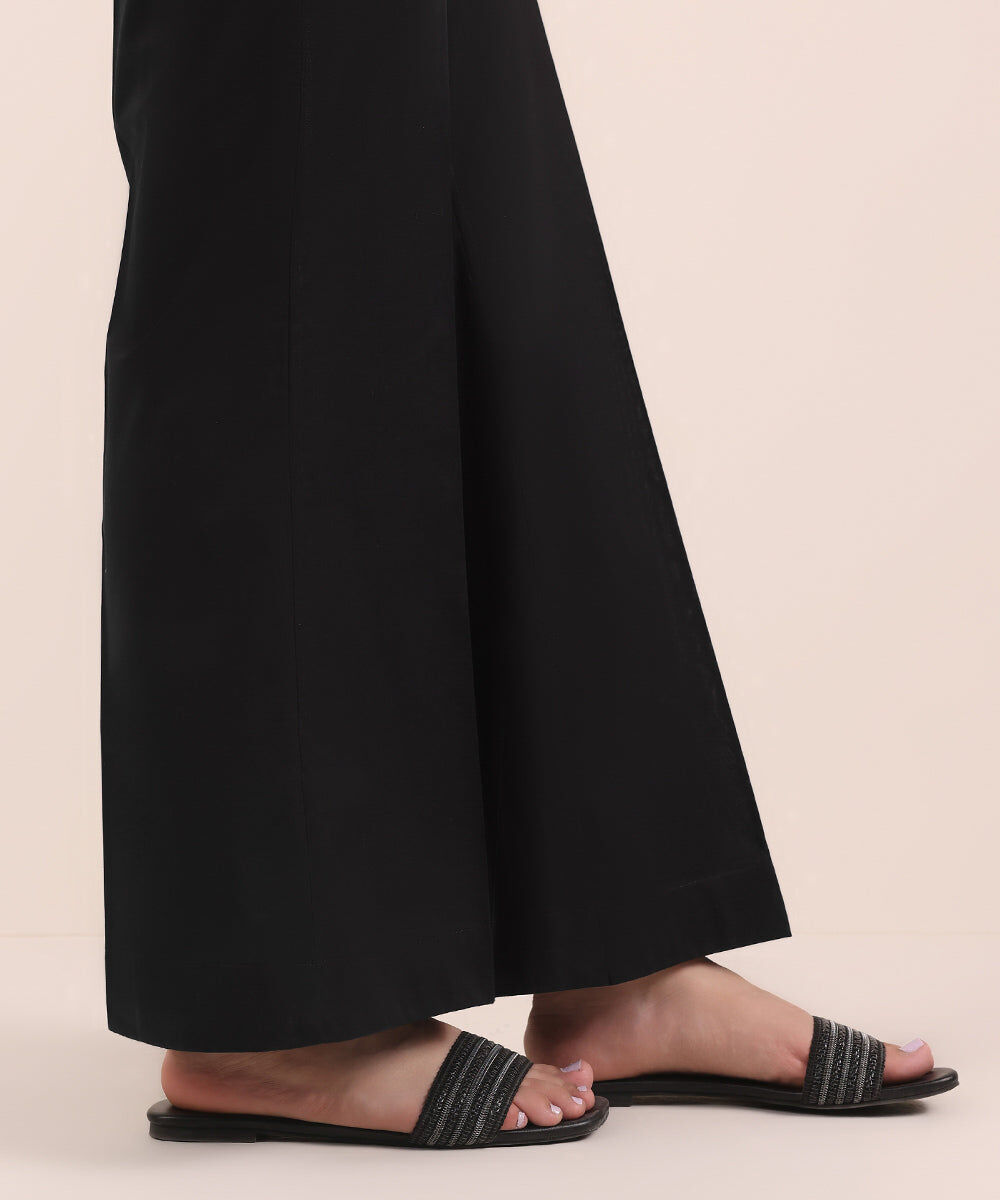 Woman - Black Solid Cambric Boot-Cut Pants