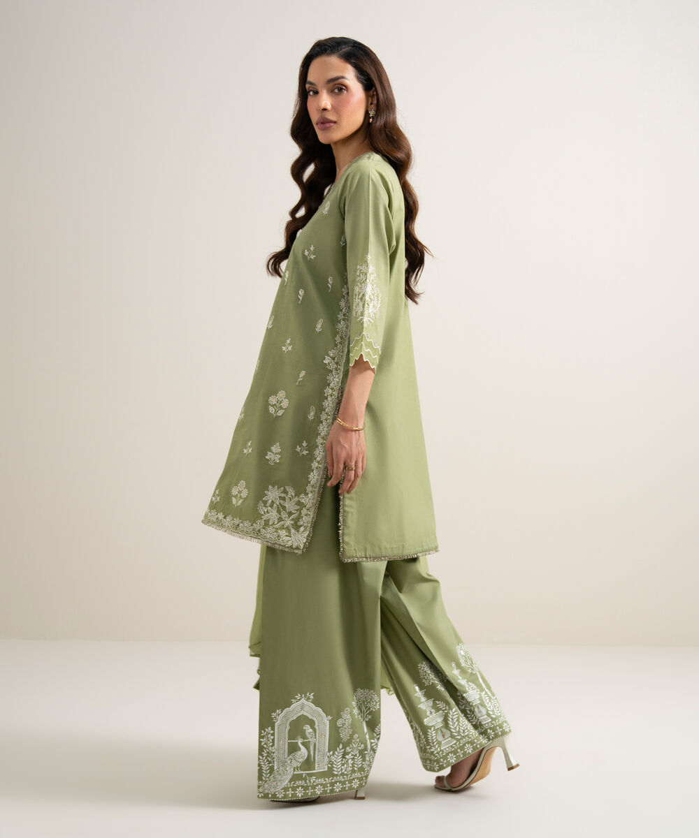 Women's Unstitched Lawn Embroidered Green 3 Piece Suit