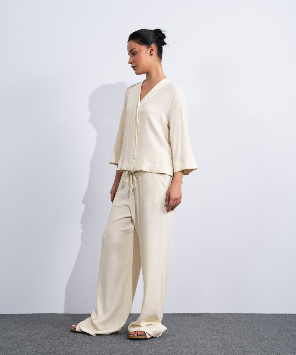 Women's Western Off-White V-Neck Seersucker Shirt
