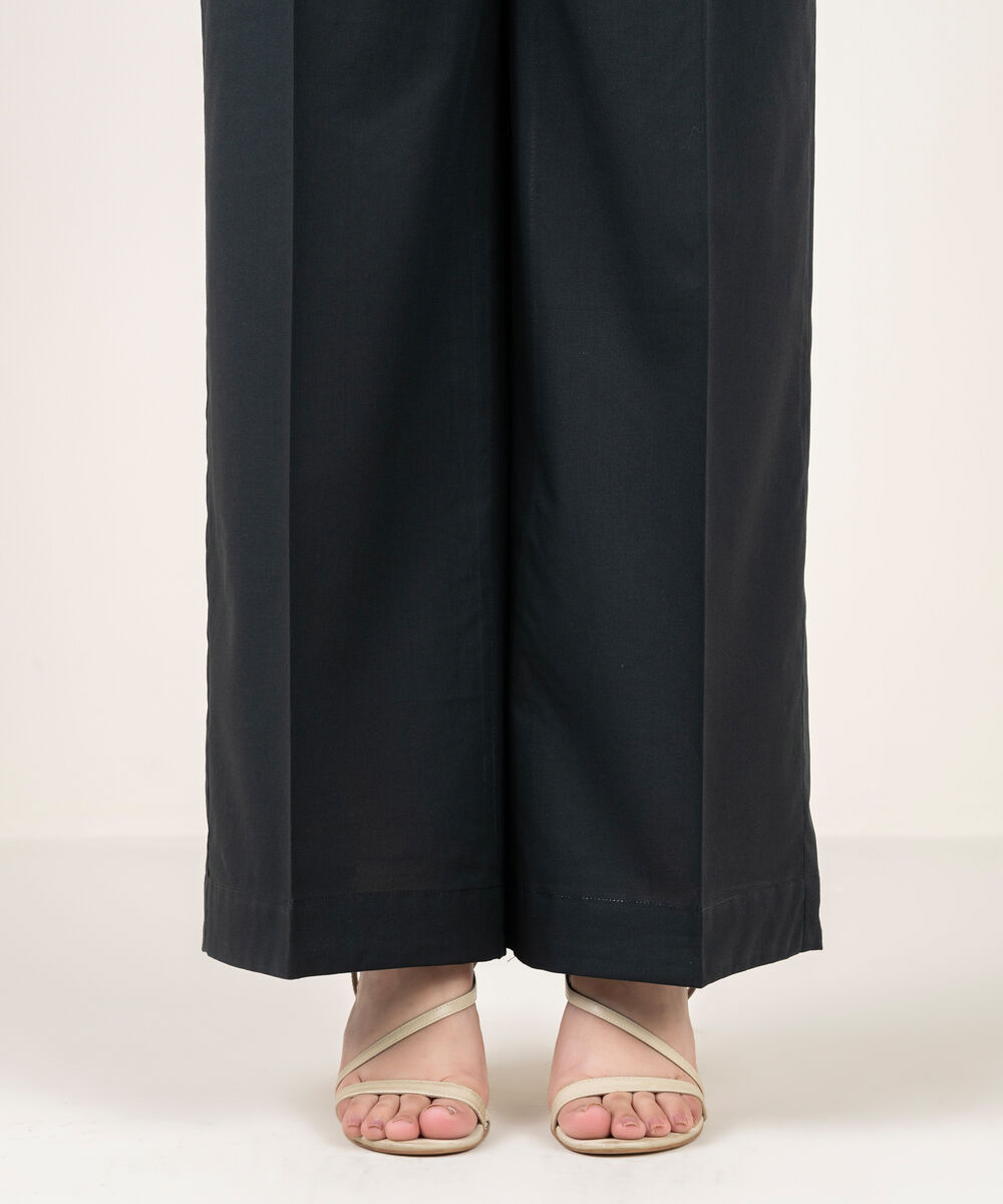 Women's RTW Cambric Solid Black Culottes