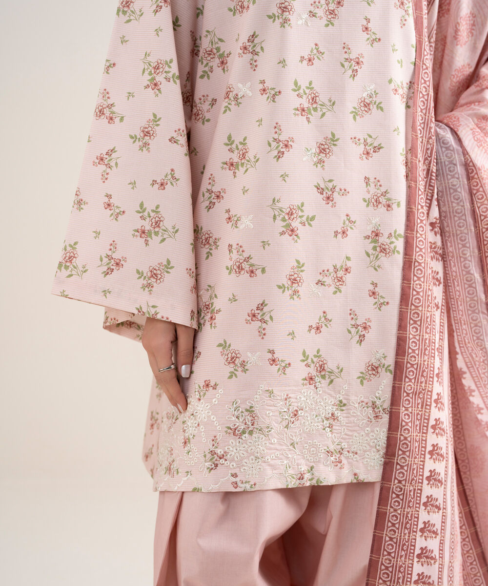 Women's Unstitched Zari Lawn Embroidered Tea Pink 3 Piece Suit